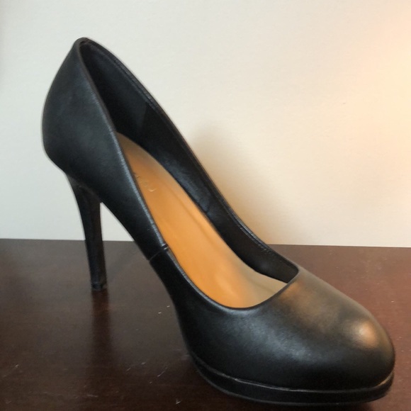 heals - Picture 1 of 2